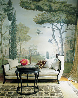 Rose Anne de Pampelonne's home,  livingroom with mural and settee via belle vivir blog