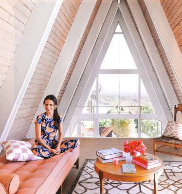 Attic bedroom ideas and inspirations with really high ceiling via belle vivir blog