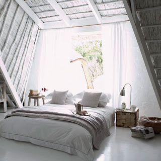 Attic bedroom ideas and inspirations via belle vivir blog