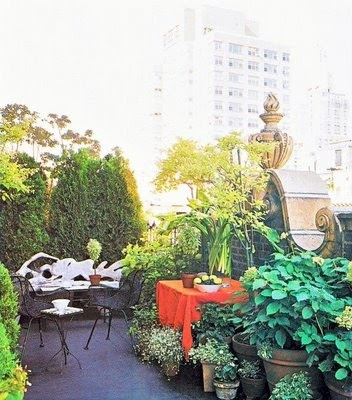 nyc outdoor rooftop garden via belle vivir blog