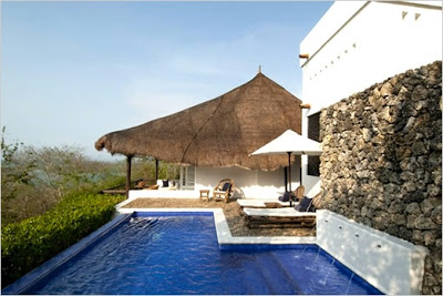 Hotel AGua Baru Island swimming pool via belle vivir blog