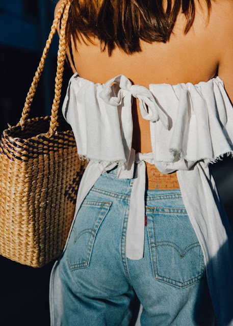 Fashion street style with wicker bag via belle vivir blog