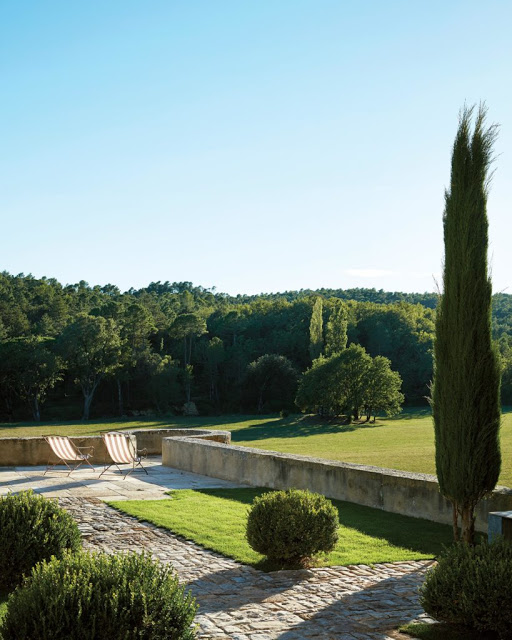 Pierre Yovanovitch Chateau in Provence Garden Louis Benech Belle Vivir