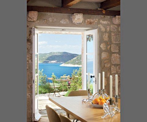 kitchen with sea view, room with a view via belle vivir