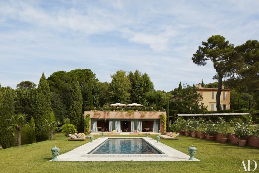 frederik Fekkai's vacation home in provence pool via belle vivir