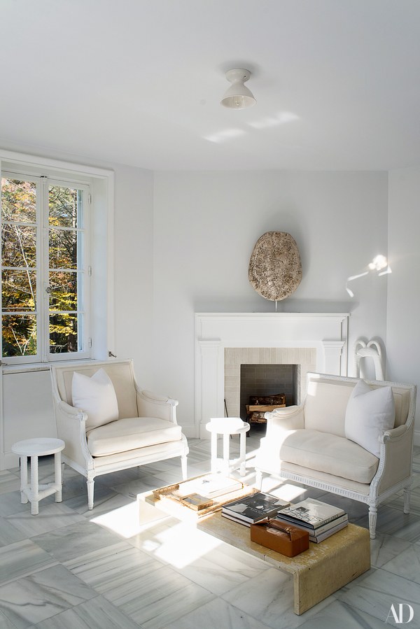 Reed and Delphine Krakoff's Connecticut Home, fireplace-AD-bellevivirblog