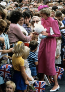 princess diana a style icon lady-diana-look-off-white