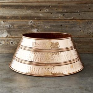 Pre-LIt Christmas Tree and Collar Roundup, hammered-copper-tree-collar-belle-vivir