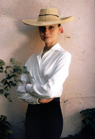 white shirt, Audrey Hepburn