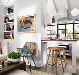 Beach bungalow, California style kitchen