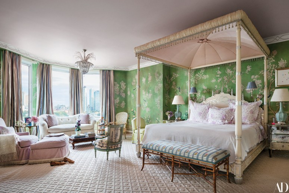 Mario Buatta bedroom, green Chinoiserie walls